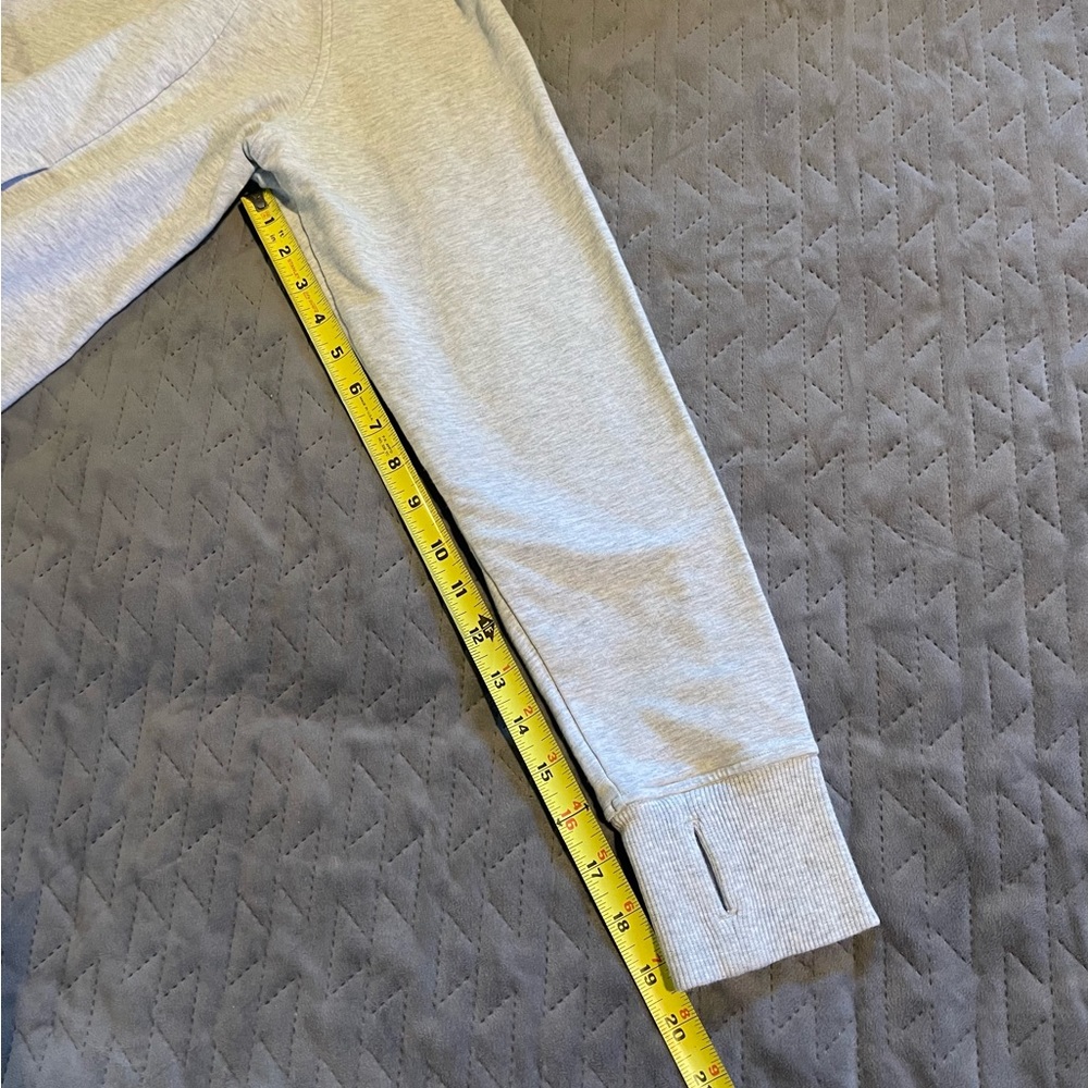 Lululemon hoodie women’s size 6 gray pre-owned condition‎ - Picture 6 of 7